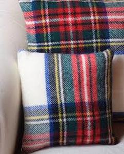 lot 11558 image: Nido Italia Pillows 2pk