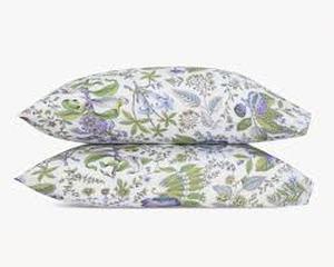 lot 5350 image: Floral Cotton Decorative Pillow 2 Pack 21x21