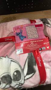 lot 13985 image: Disney Stitch Pink Plush Blanket Twin Size