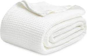lot 5397 image: Natural Elements King Size Cotton Blanket