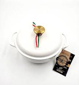 lot 5398 image: Brandani 3.0 QT Cast Iron Dutch Oven with Wooden Trivets small chip on the room