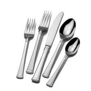 lot 13941 image: Silverware set