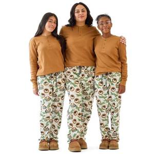 lot 6231 image: Butterblu JAMIE Matching Family Jammies Holiday Pajamas 100% Organic Cotton PJs Adults, Kids, Toddlers, Baby, Pets, Cocoa La Penguin, 7 Years