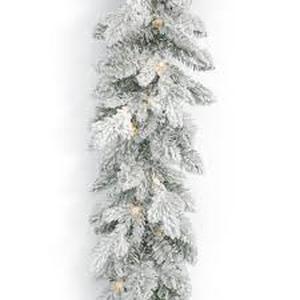 lot 8255 image: Peppermint Square 6ft Christmas Garland