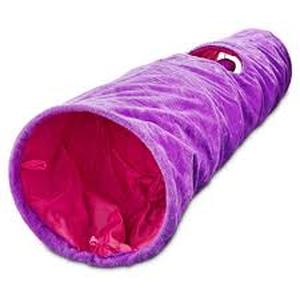 lot 8260 image: Snoopy Peanuts Valentines Day Cat Tunnel