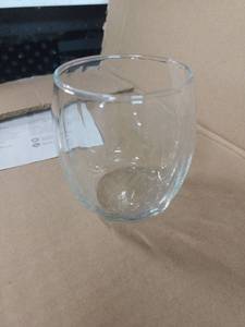 lot 7460 image: Clear Glass Cups 16Pk