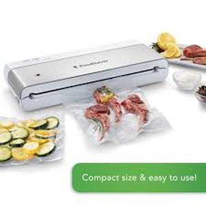 lot 7447 image: Sunbeam FoodSaver VS0160 Food Preservation System