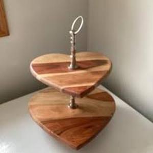 lot 13183 image: Heart Shaped Wooden Display Stand