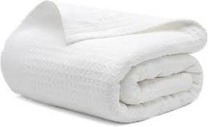 lot 19713 image: Natural Elements Luxury King Cotton Blanket - White