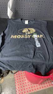 lot 10320 image: Mossy Oak Black Muscle T-Shirt L