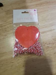 lot 11828 image: Heart Shaped Gift Tags with Red and White String