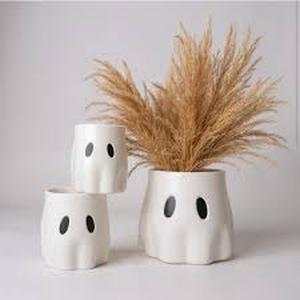 lot 3820 image: Halloween Ghost Face Ceramic Cups Set