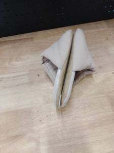 lot 10345 image: Women size 8 Slippers