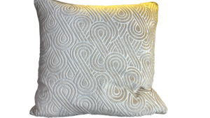 lot 15325 image: Casa Decor White Textured Decorative Pillow