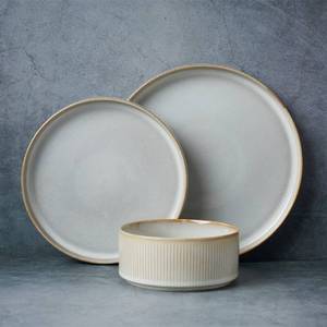 lot 9936 image: famiware Star Dinnerware Sets, Plates and Bowls Set for 4, 12 Pieces Ribbed Dishes - Chip and Scratch Resistant, Microwave and Dishwasher Safe Tableware, Cappuccino White