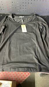 lot 10485 image: Ekouer Black Basic T-Shirt