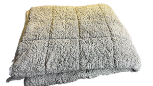 lot 15360 image: Uiniu 15lb Weighted Blanket - Grey 48x72 inches