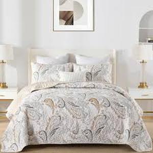 lot 5788 image: Wongs Bedding Khaki Paisley Queen Set
