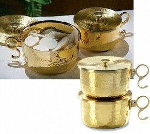lot 1537 image: A 600 Host Brass Stacking Ciborium with Lid