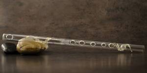 lot 14115 image: Hall Crystal Flute 11009 - Inline Glass Piccolo in D - White Dragon