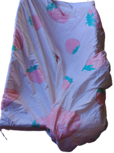 lot 19021 image: Pink Strawberry Print fluffy blanket 60x70in