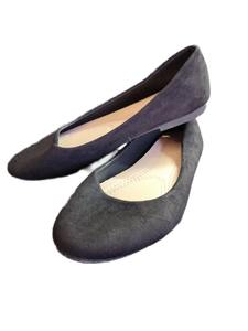 lot 20041 image: Womens Black Suede Ballet Flats size6
