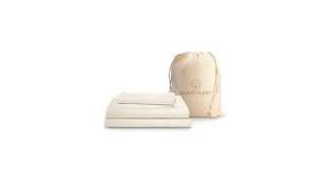 lot 5798 image: Good Sleep Bedding White Weave Cover approximately 50x 70 in