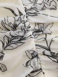 lot 14217 image: Car seat cover