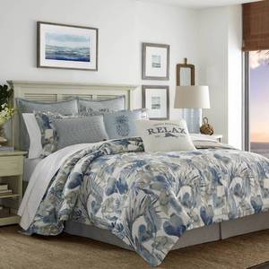 lot 3946 image: Tommy Bahama - King Duvet Cover Set, Soft Cotton Bedding with Button Closure, Lightweight 3 Piece Bed Set with Matching Pillowcases (Raw Coast Blue)