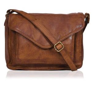 lot 4247 image: Leather Flapover Crossbody Handbag Purse for Women with Adjustable Strap & Overflap Snap Closure ToteBag (Tan wash)