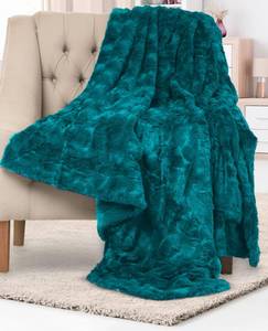 lot 8247 image: Everlasting Comfort Soft & Comfortable Teal Faux Fur Throw Blanket for Couch - (50x65) Minky & Fluffy Fall Blankets & Throws, Plush Fuzzy Cover for Bed, Sofa & Living Room - Cozy Home Decor