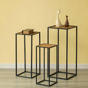 lot 6214 image: LBZ63BD3 End Table Display Stand