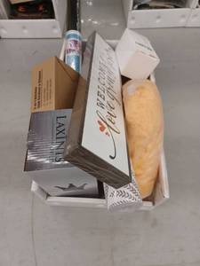 lot 25233 image: Miscellaneous Housewares Lot