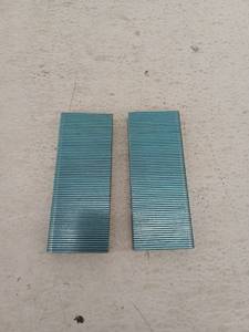 lot 24615 image: Pack of Crown Staples 1 34 inch Long, 716  Width