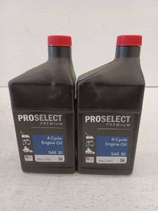 lot 24636 image: PRO SELECT 20-oz ProSelect 4-Cycle oil 30W Engine Oil, 2 Pack