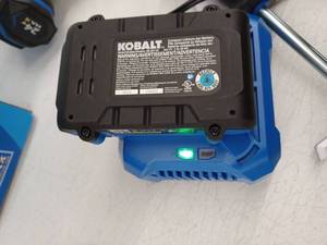 lot 24694 image: Kobalt 24V MAX Brushless Cordless DrillDriver Kit