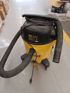 lot 24769 image: DEWALT Stealthsonic Quiet 12-Gallon 5.5 HP Corded WetDry Shop Vacuum