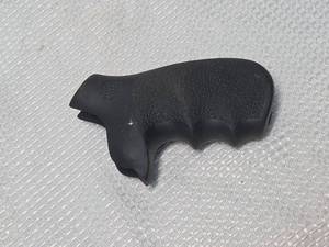 lot 39 image: Hogue Rubber Pistol Grip