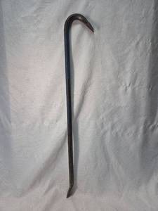 lot 83 image: Crowbar
