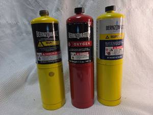 lot 110 image: Bernzomatic MAPPro and Oxygen Torch Fuel Bottles