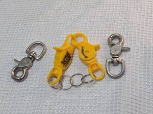 lot 122 image: Assorted Clips