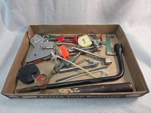 lot 177 image: Mixed Tool Lot with Corkscrew and Measuring Devices