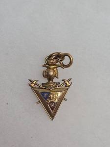 lot 190 image: Knights of Pythias FCB Charm