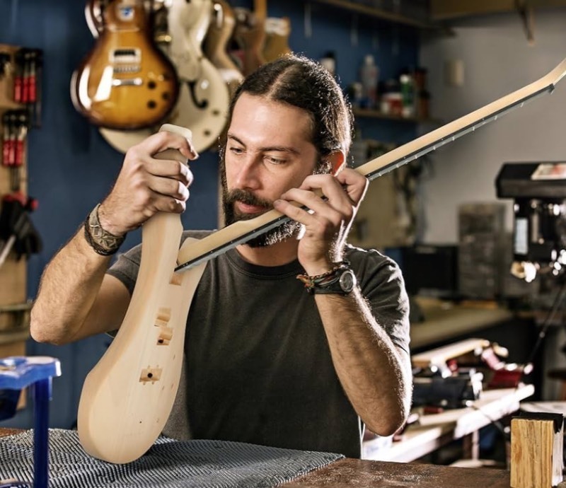 lot 8 image: DIY Electric Bass Guitar with Mahogany Body, Ebony Fingerboard and Maple Neck, All Components Included Build Your Own Electric Guitar