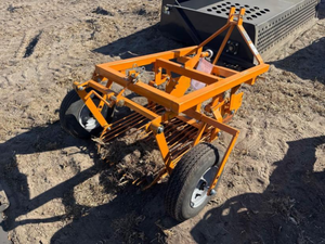 lot 5032 image: Landhonor Potato Harvester  PH-22-19W unused