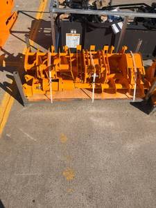 lot 6481 image: Captok - QTY (8) CAT 301 Mini Excavator Attachment - Unused