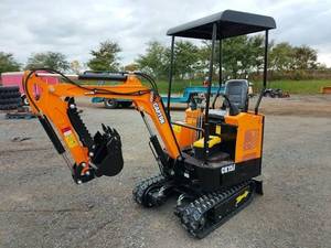 lot 6490 image: CK15J - Captok - Mini Excavator - Unused