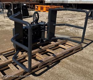 lot 6621 image: (BSH-12-75D) Wolverine - Bale Squeeze Hydraulic Adjustable - Unused