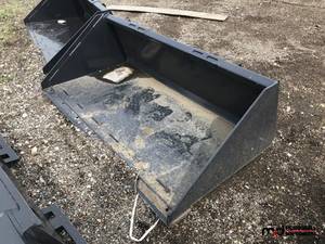 lot 6696 image: (LPB-11-66W) Wolverine - Track Duty Bucket - Unused