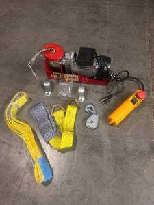 lot 5135 image: Landhonor Lift Electric Hoist  LHR-PA200